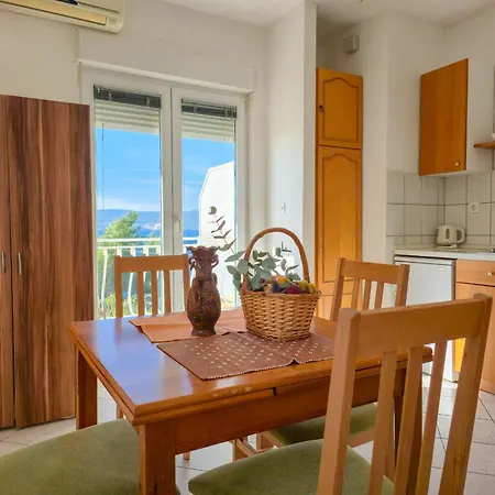 Giran Apartmán Lokva Rogoznica